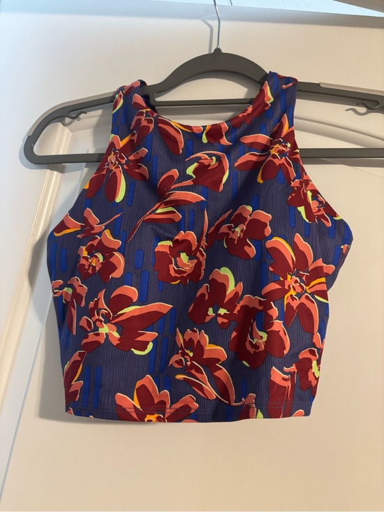 Athleta Tops - Athleta Women's Floral Crop Halter workout  Top - Blue & Red
